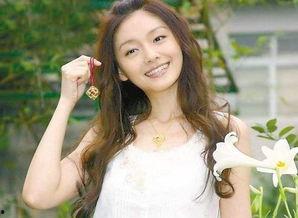 娱乐吃瓜酱大s,娱乐界的“吃瓜酱”，揭秘明星背后的故事